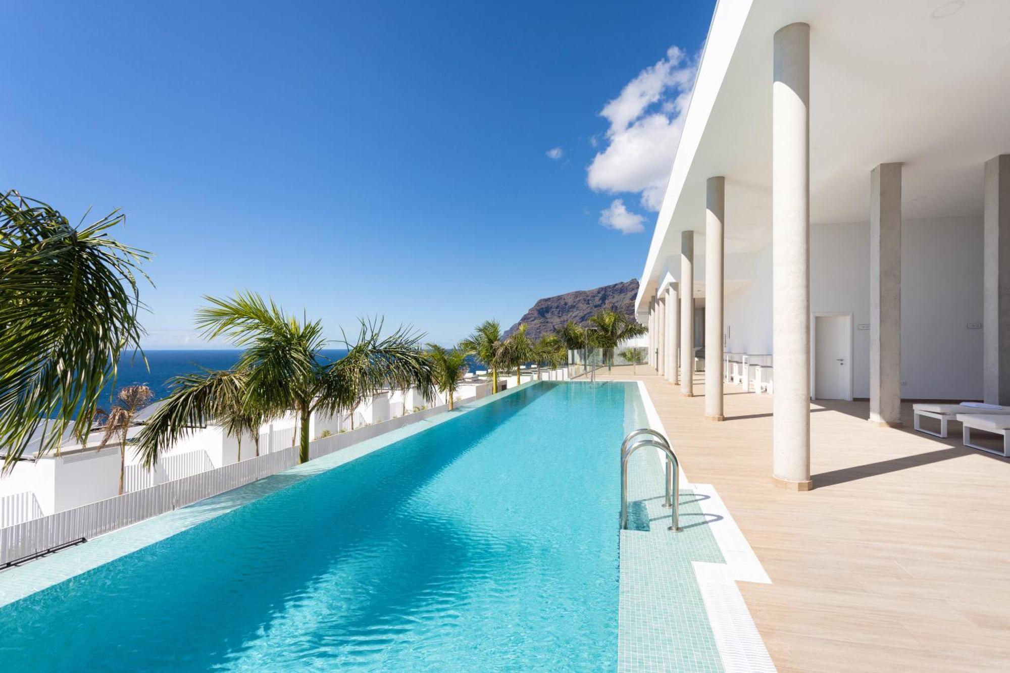 Crystal I Luxury Apartments By Enjoyahome Acantilado de los Gigantes Exterior photo