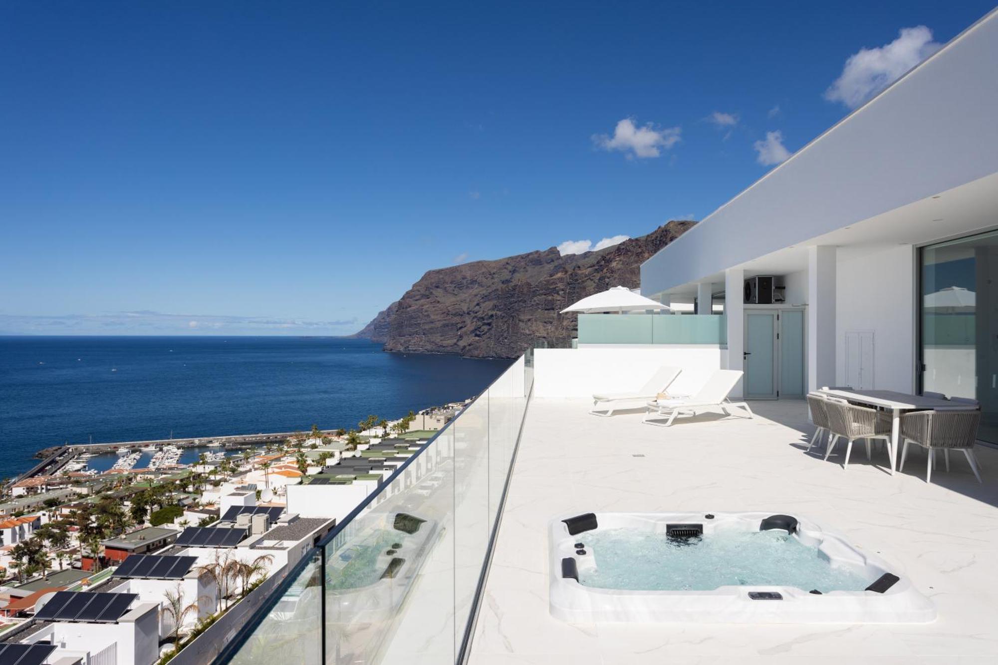 Crystal I Luxury Apartments By Enjoyahome Acantilado de los Gigantes Exterior photo