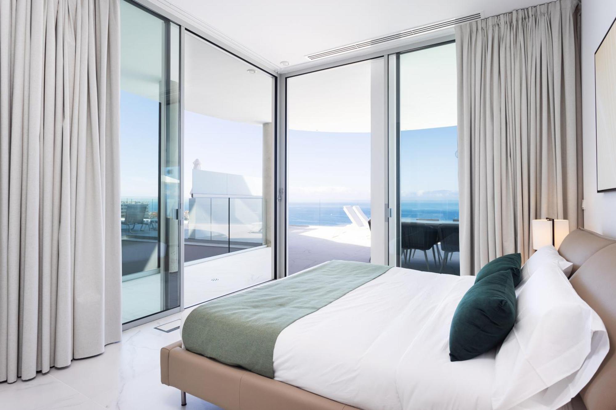 Crystal I Luxury Apartments By Enjoyahome Acantilado de los Gigantes Exterior photo